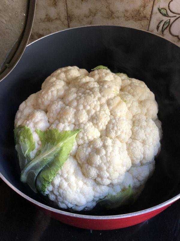 steamed cauliflower